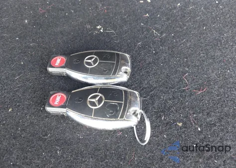 2009 Mercedes-Benz C 300 Luxury 4Matic/Sport 4Matic из США, поврежденный, VIN WDDGF81X69F213008